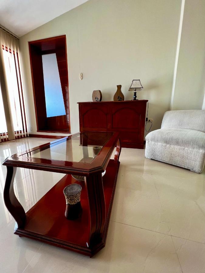 Hotel Country Trujillo Encalada Екстериор снимка