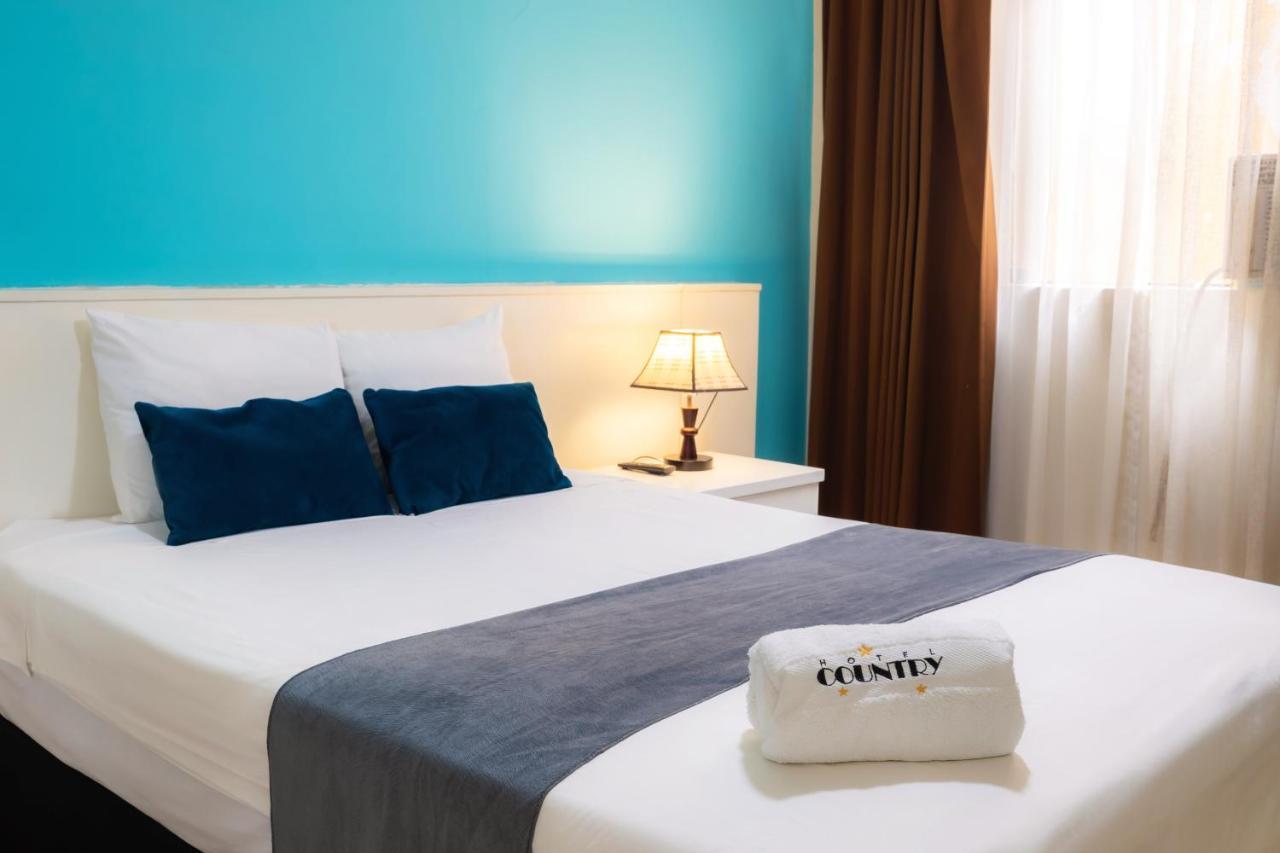 Hotel Country Trujillo Encalada Екстериор снимка