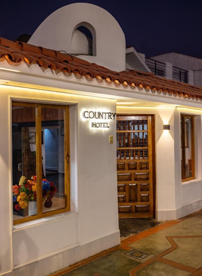 Hotel Country Trujillo Encalada Екстериор снимка