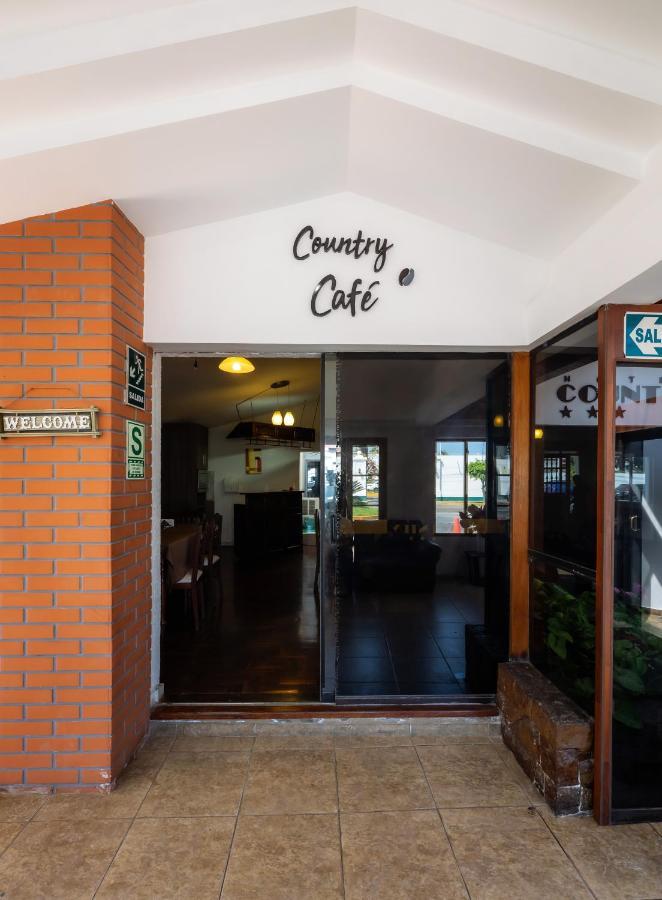 Hotel Country Trujillo Encalada Екстериор снимка