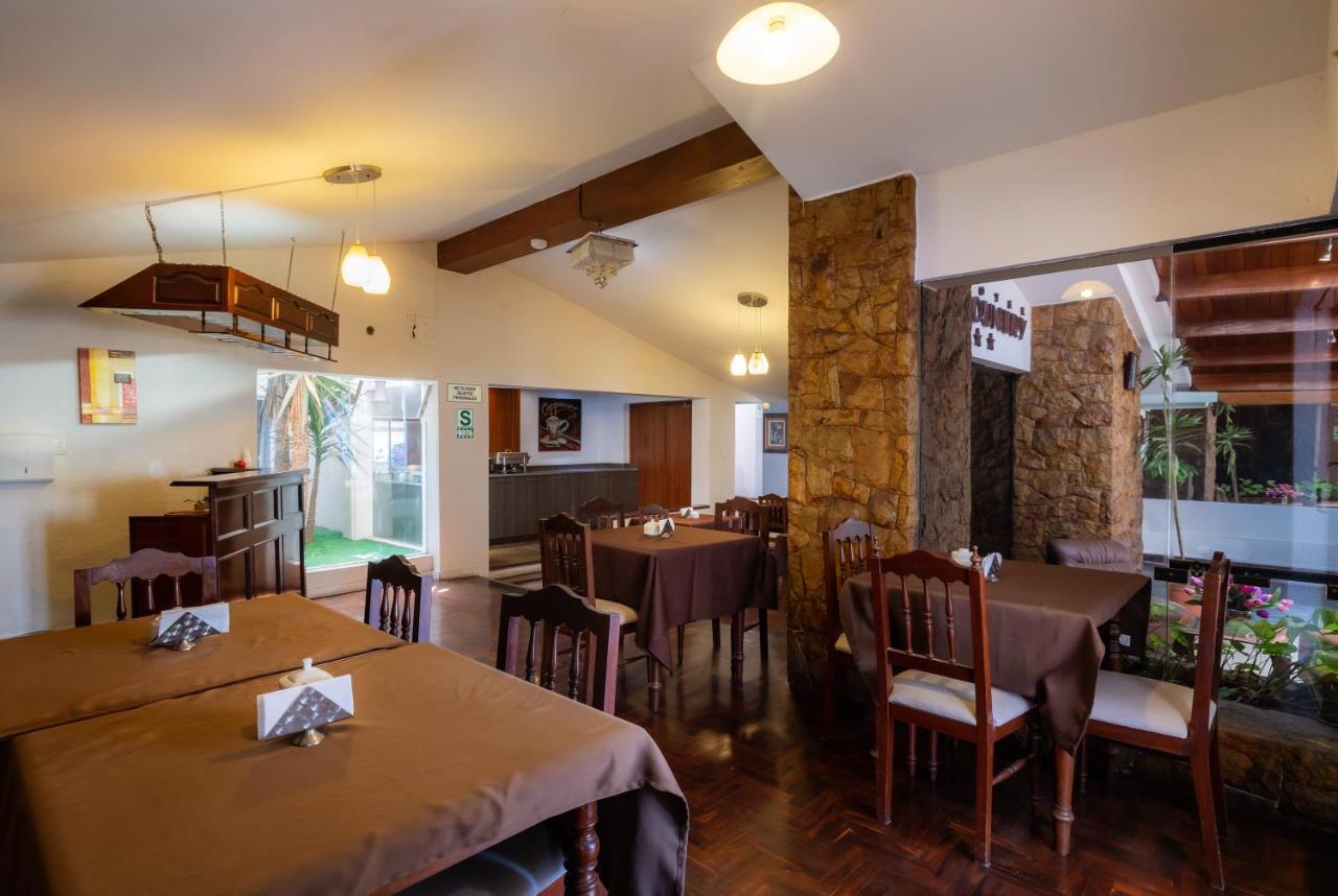 Hotel Country Trujillo Encalada Екстериор снимка