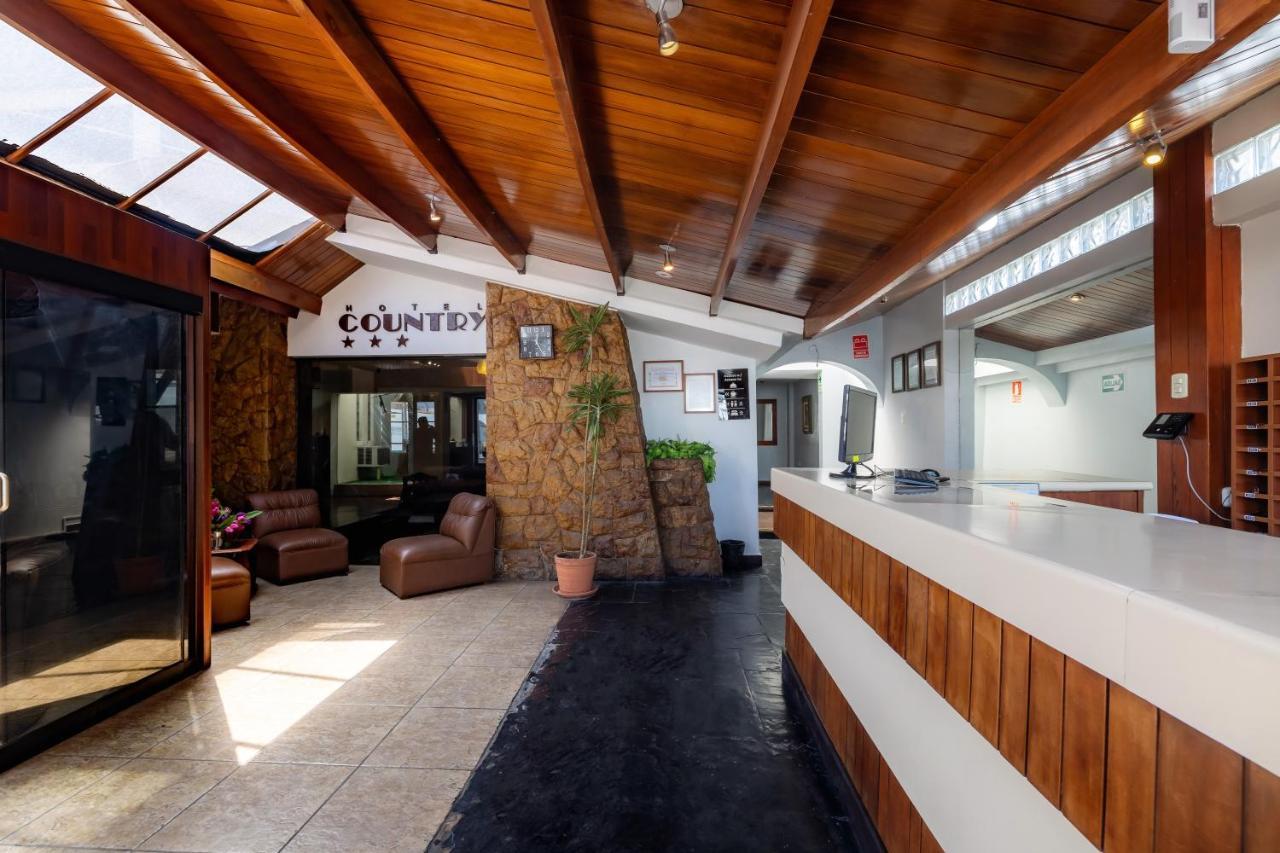 Hotel Country Trujillo Encalada Екстериор снимка