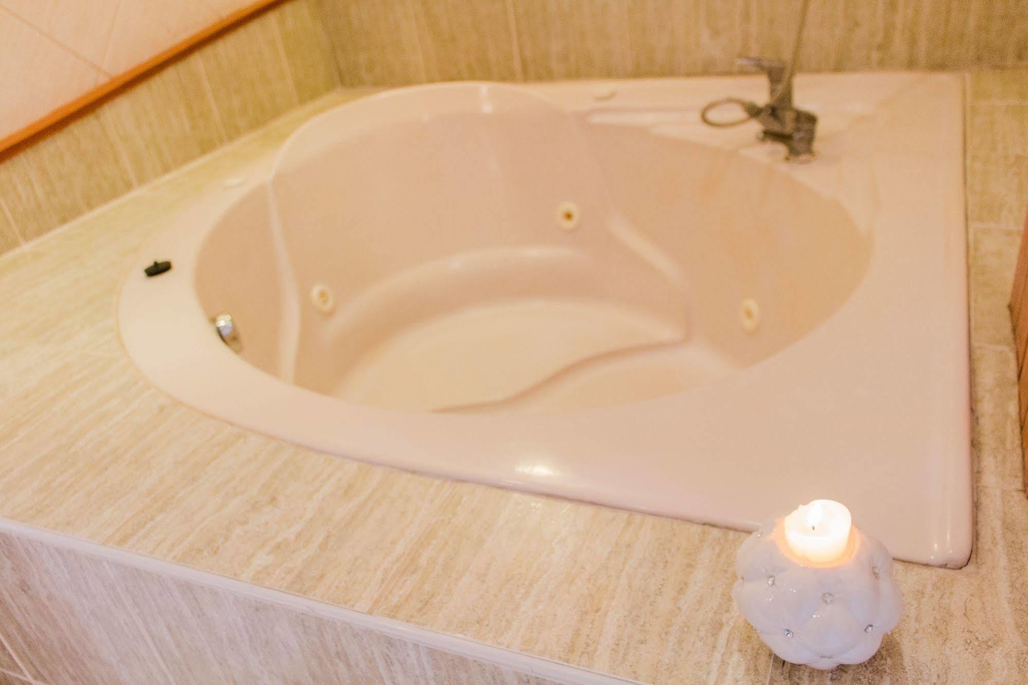 Hotel Country Trujillo Encalada Екстериор снимка
